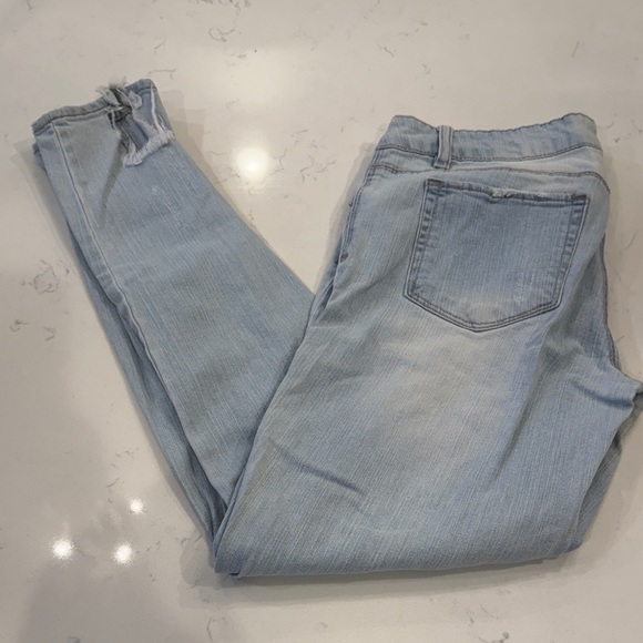 Denim - Light Blue Women's Jeans